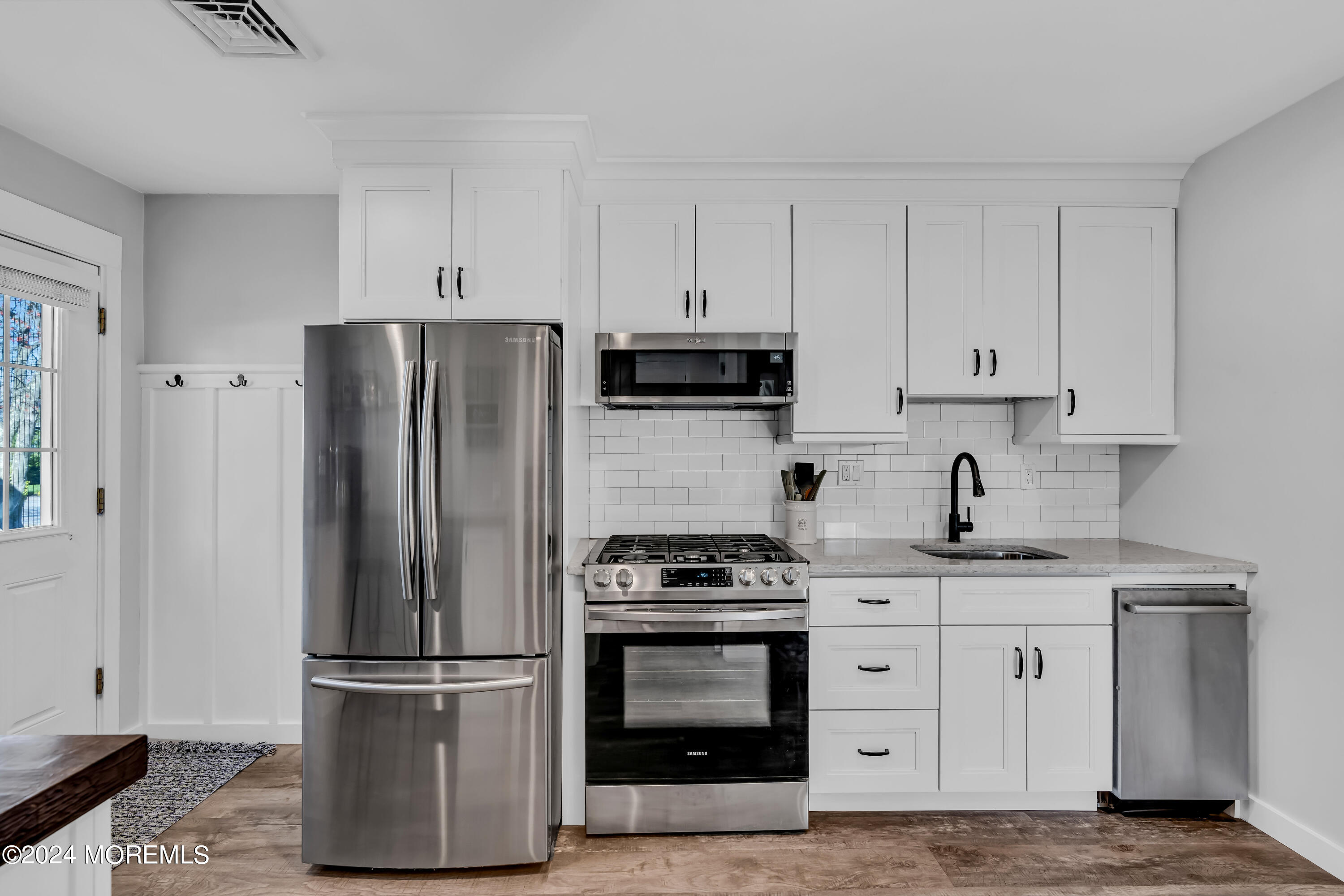 1217 Lister Street, Unit B Point Pleasant, NJ 08742 - Photo 1 of 22 008_dsc00140