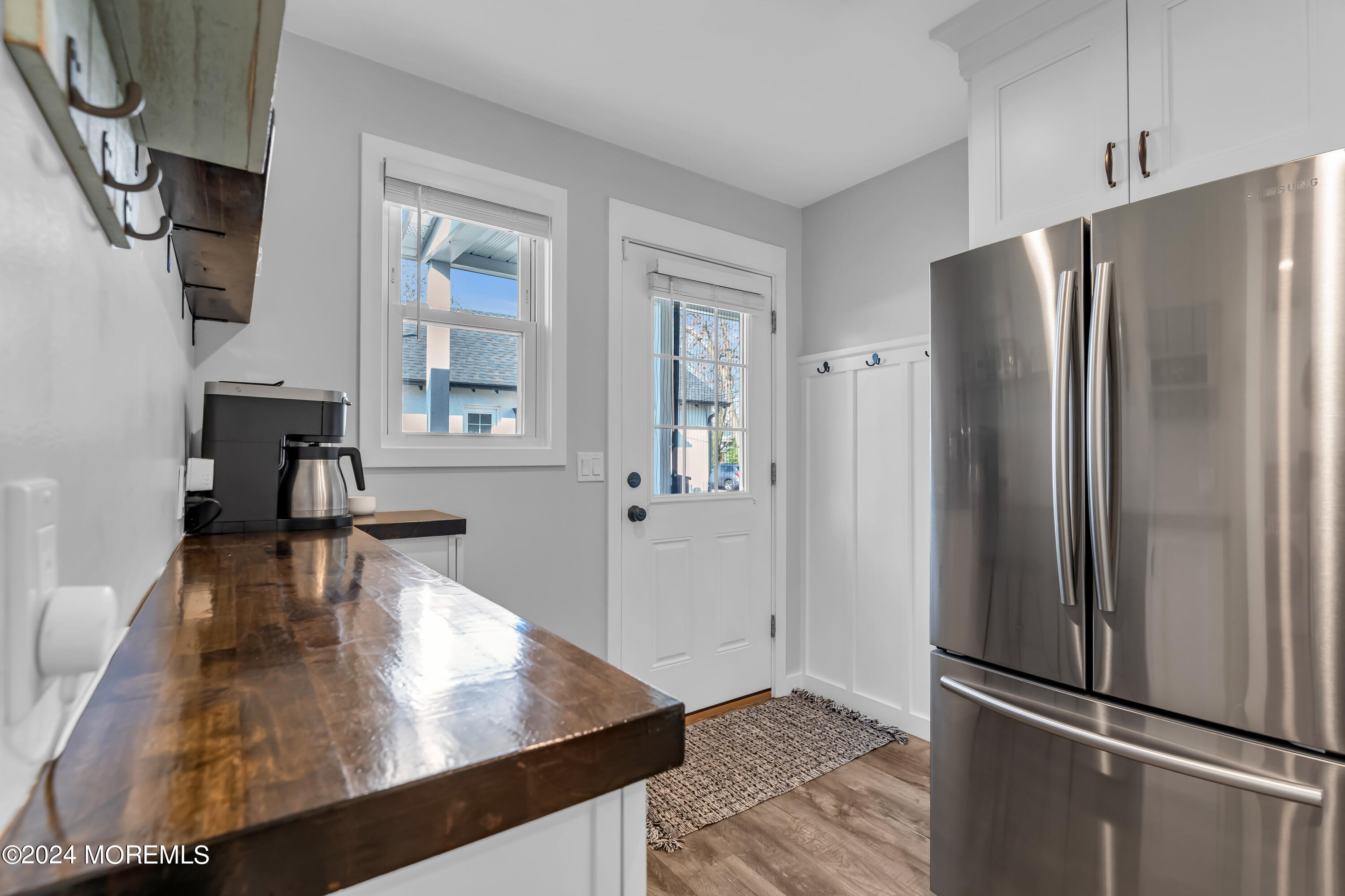 1217 Lister Street, Unit B Point Pleasant, NJ 08742 - Photo 4 of 22 007_dsc00135