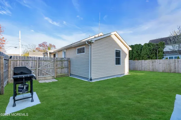 $3,050 | 1217 Lister Street, Unit B, Point Pleasant, NJ 08742