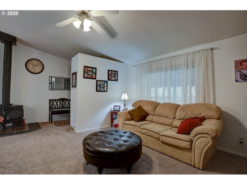 55826 Swan Road Bend, OR 97707 - Photo 2 of 23