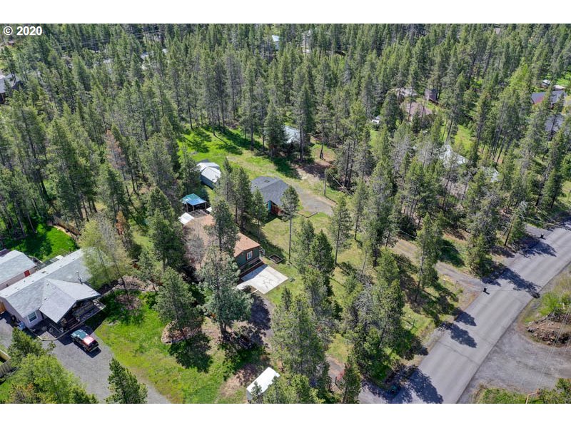 55826 Swan Road Bend, OR 97707 - Photo 21 of 23