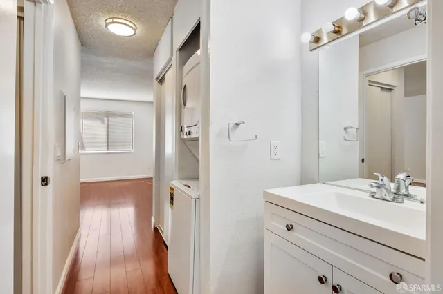 $298,000 | 2077 Washington Avenue, Unit 111, San Leandro, CA 94577