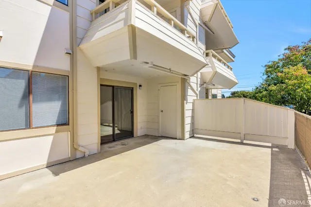 $298,000 | 2077 Washington Avenue, Unit 111, San Leandro, CA 94577