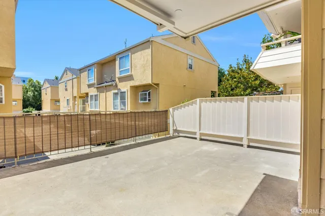 $298,000 | 2077 Washington Avenue, Unit 111, San Leandro, CA 94577