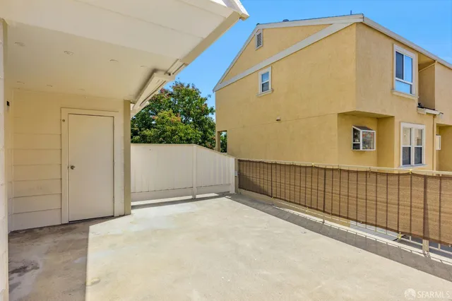 $298,000 | 2077 Washington Avenue, Unit 111, San Leandro, CA 94577
