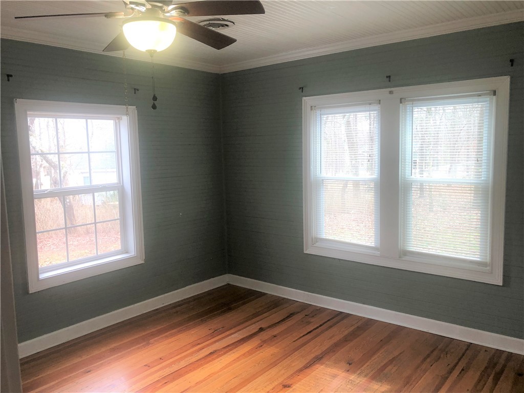 821 Tokeena Road Seneca, SC 29678 - Photo 17 of 30 Gallery Image 17