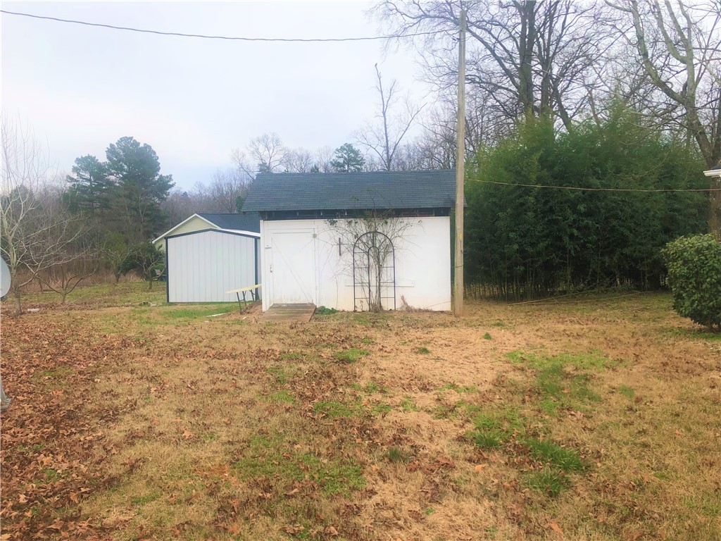 821 Tokeena Road Seneca, SC 29678 - Photo 29 of 30 Gallery Image 29