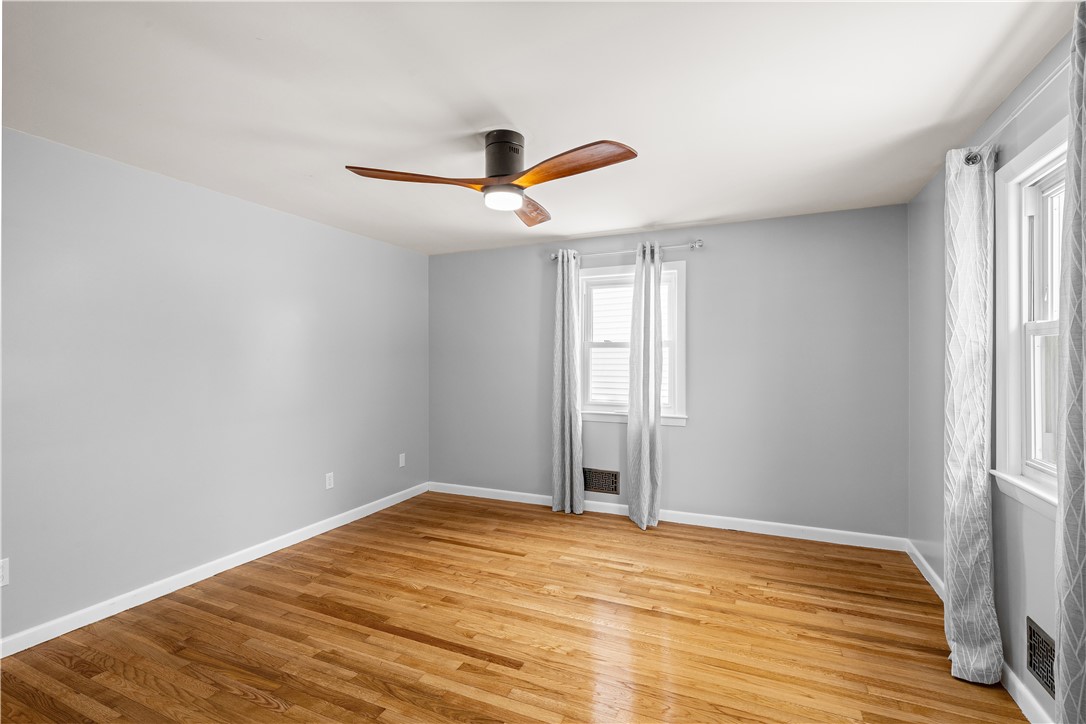 127 Dellwood Road Cranston, RI 02920 - Photo 29 of 47