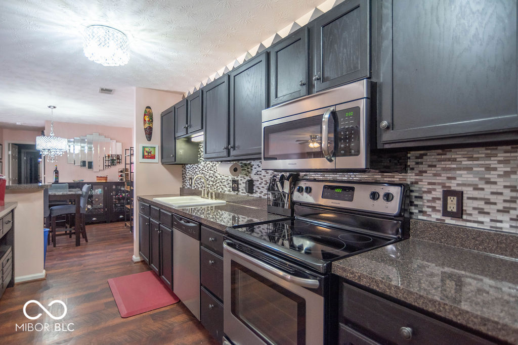 5019 Opal Ridge Lane, Unit 101 Indianapolis, IN 46237 - Photo 3 of 29