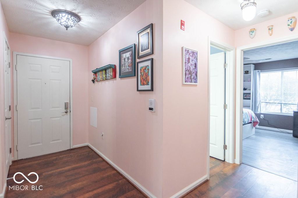 5019 Opal Ridge Lane, Unit 101 Indianapolis, IN 46237 - Photo 10 of 29