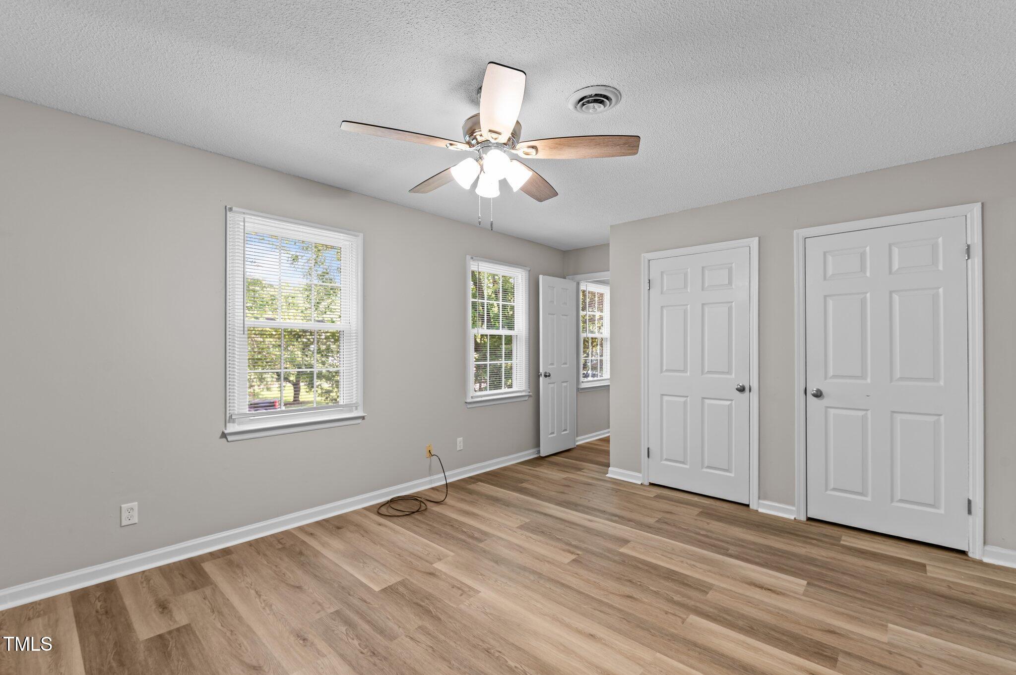 113 Fox Run Henderson, NC 27536 - Photo 17 of 44 33-web-or-mls-DSC_2086