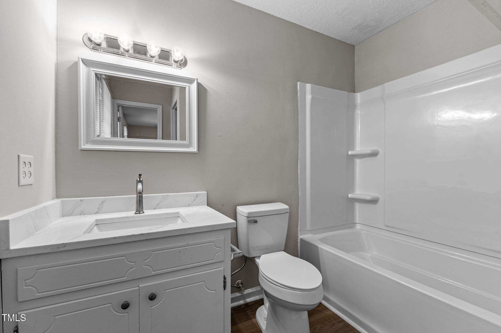 113 Fox Run Henderson, NC 27536 - Photo 18 of 44 34-web-or-mls-DSC_2089