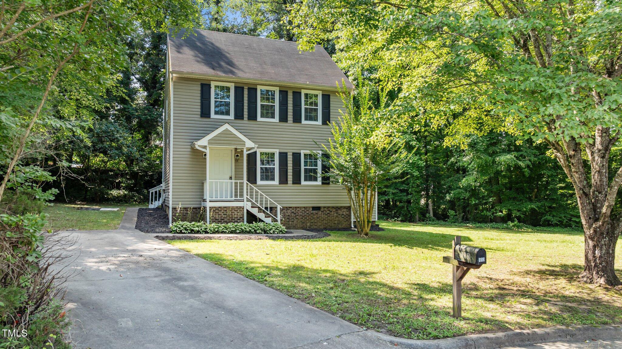 113 Fox Run Henderson, NC 27536 - Photo 2 of 44 2-web-or-mls-DJI_0782