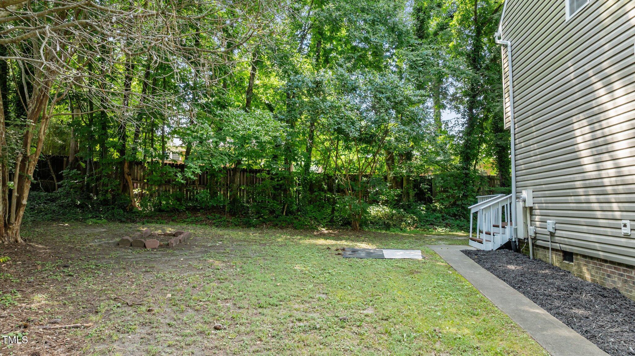 113 Fox Run Henderson, NC 27536 - Photo 31 of 44 6-web-or-mls-DJI_0786