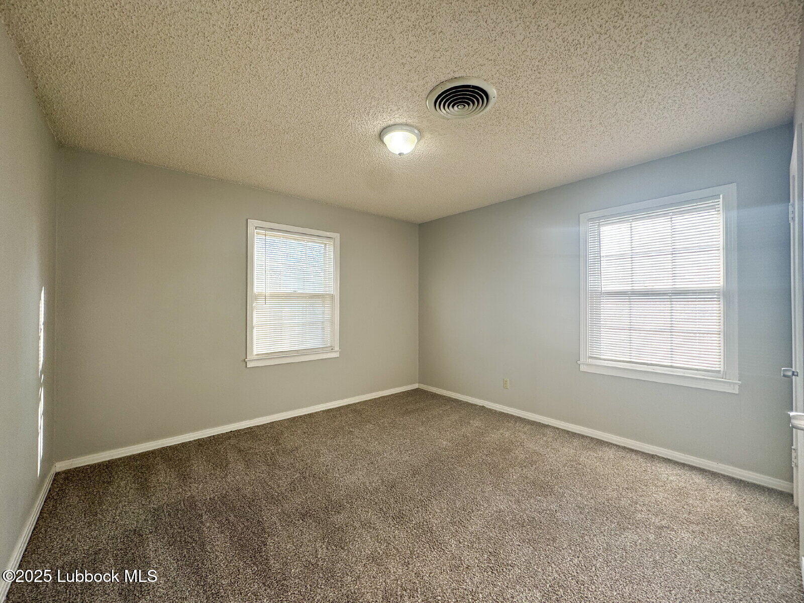 3306 36th Street Lubbock, TX 79413 - Photo 9 of 13 9