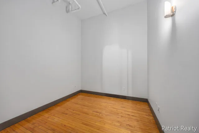 $259,900 | 600 Broadway Avenue Northwest, Unit 204, Grand Rapids, MI 49504