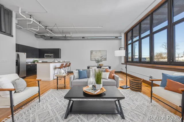 $259,900 | 600 Broadway Avenue Northwest, Unit 204, Grand Rapids, MI 49504