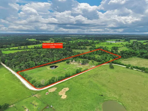$319,900 | 1085 Duke Road, Kennard, TX 75847