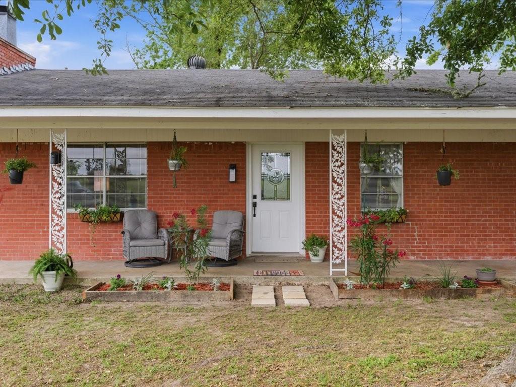 1085 Duke Road Kennard, TX 75847 - Photo 3 of 40