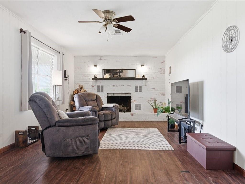 1085 Duke Road Kennard, TX 75847 - Photo 8 of 40