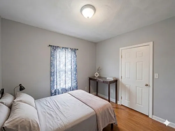 $4,695 | 48 Derby Street, Unit 1, Somerville, MA 02145