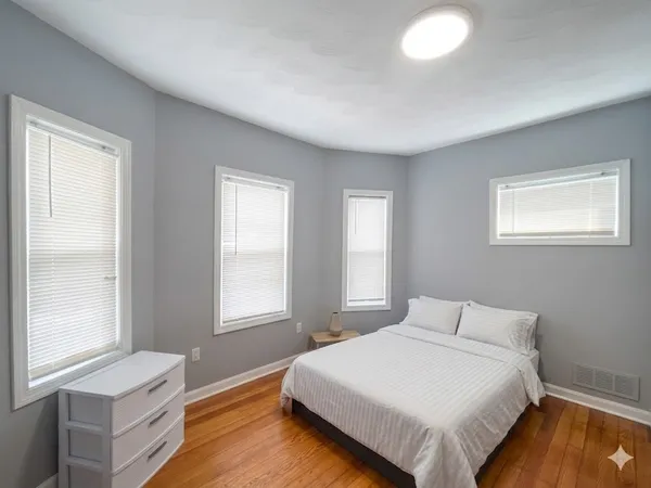 $4,695 | 48 Derby Street, Unit 1, Somerville, MA 02145