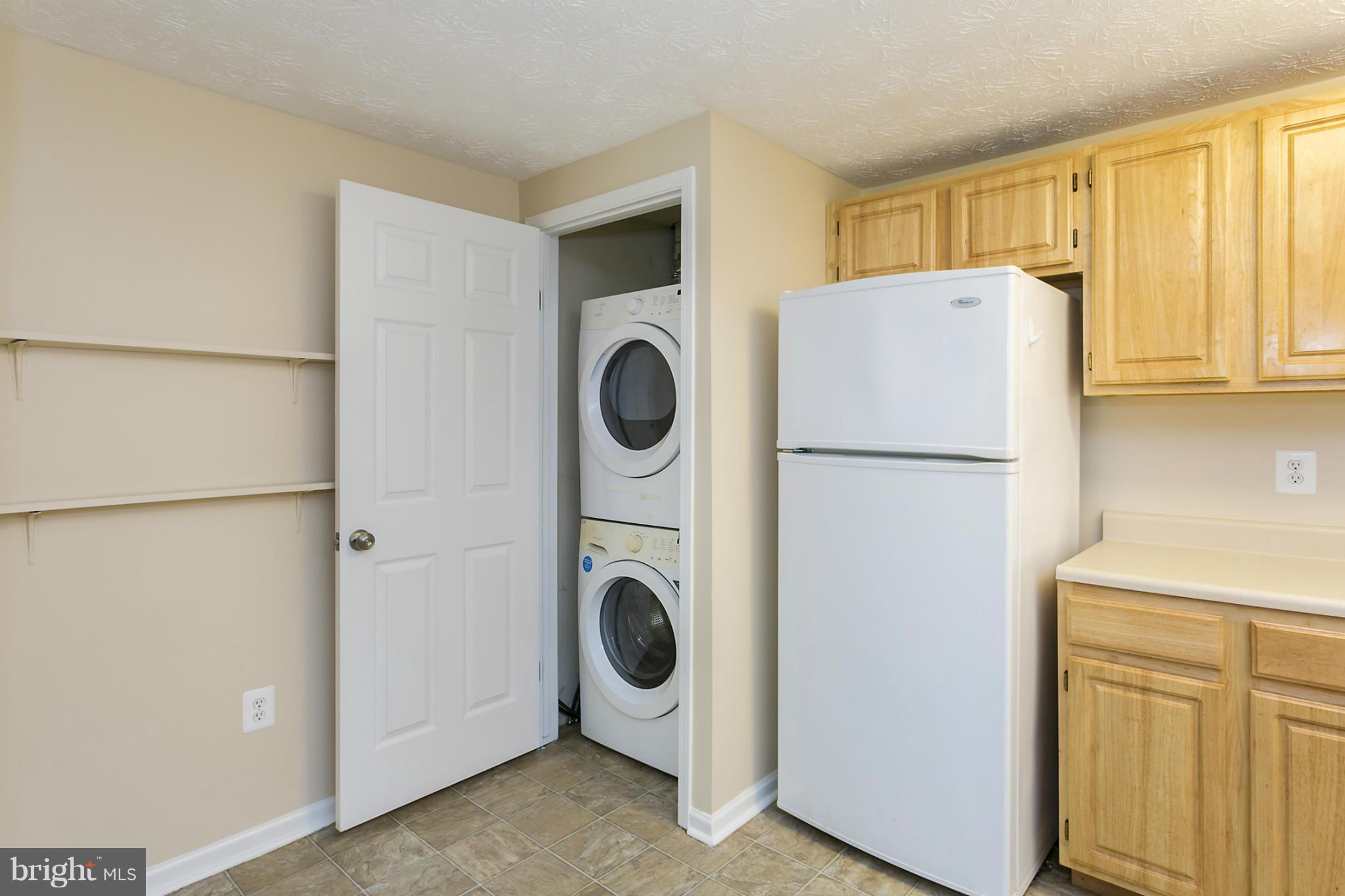 5904 Watch Chain Way, Unit 704 Columbia, MD 21044 - Photo 9 of 16 Kitchen