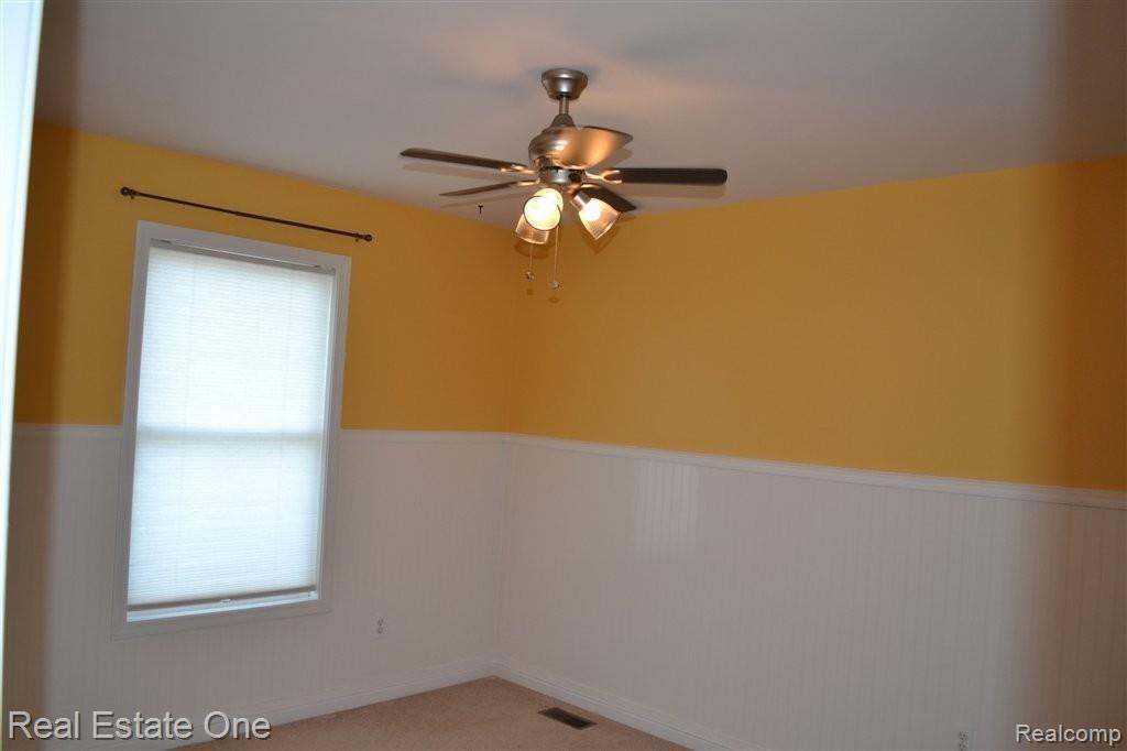 45586 Rathmore Drive, Unit 276 Macomb, MI 48044 - Photo 19 of 25 2nd Bedroom