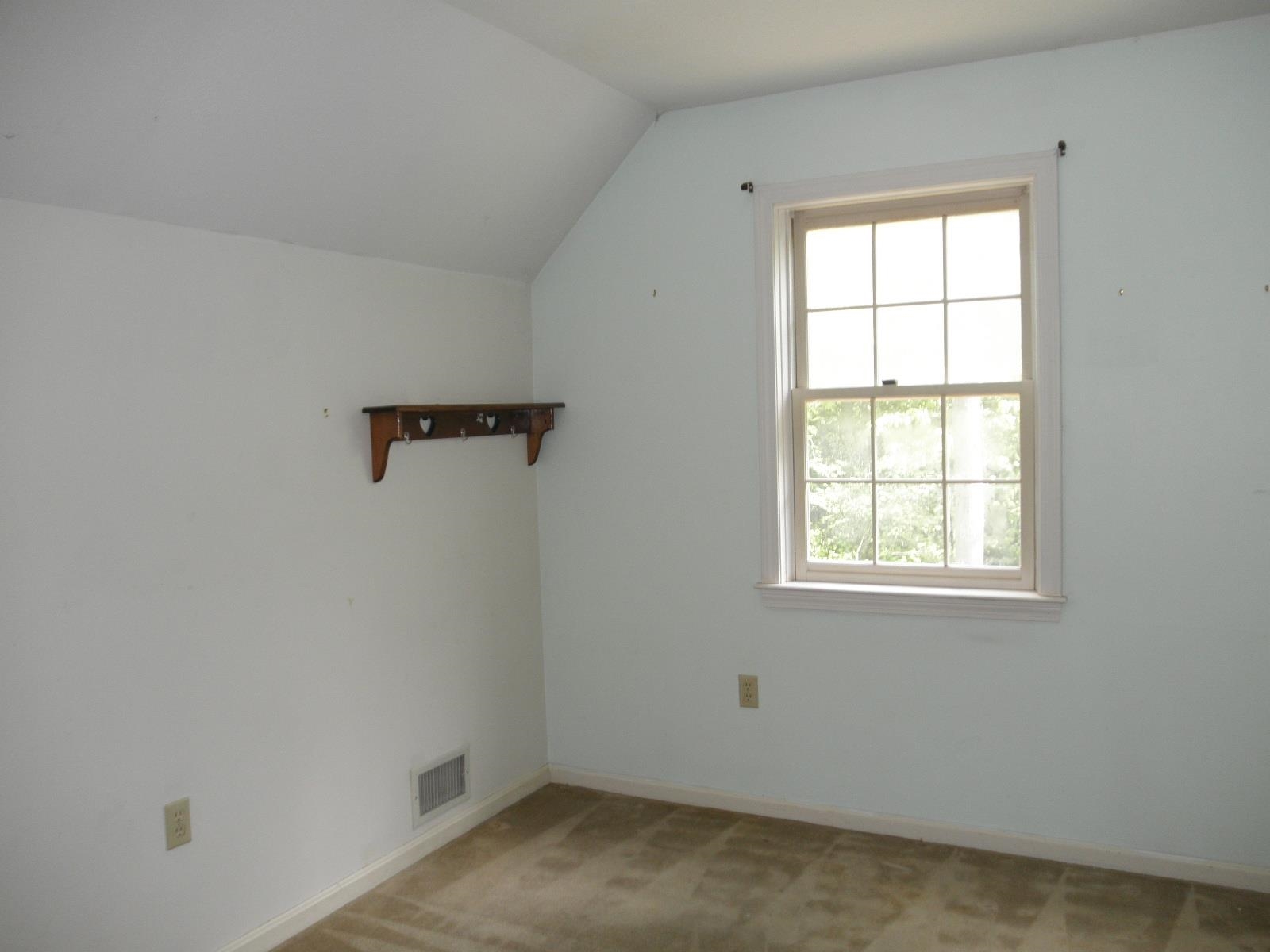 400 Osgood Road Milford, NH 03055 - Photo 10 of 17
