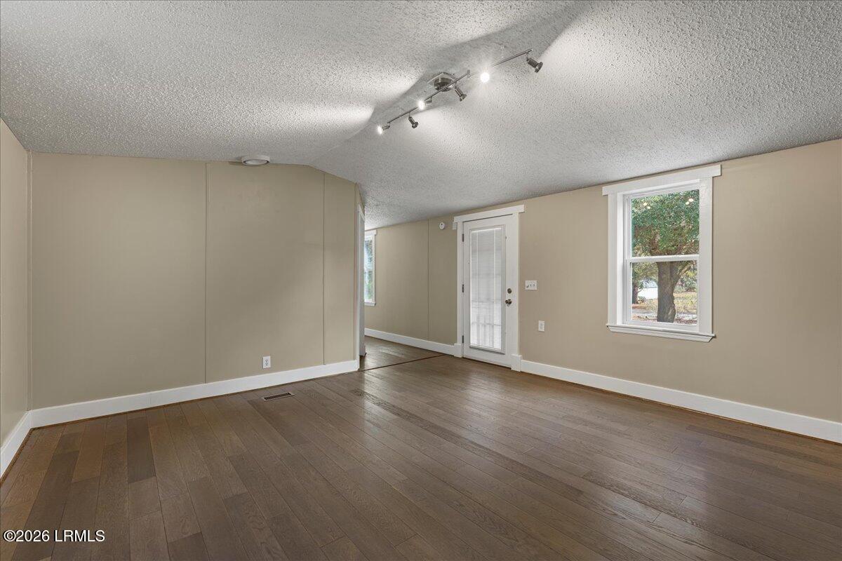 159 Apple Blossom Lane Ridgeland, SC 29936 - Photo 7 of 26 06-159 Apple Blossom Ln