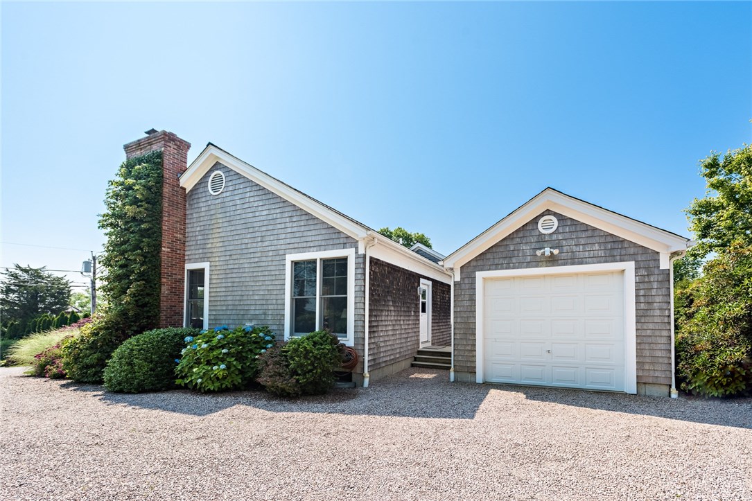 81 Rossini Road Westerly, RI 02891 - Photo 3 of 31