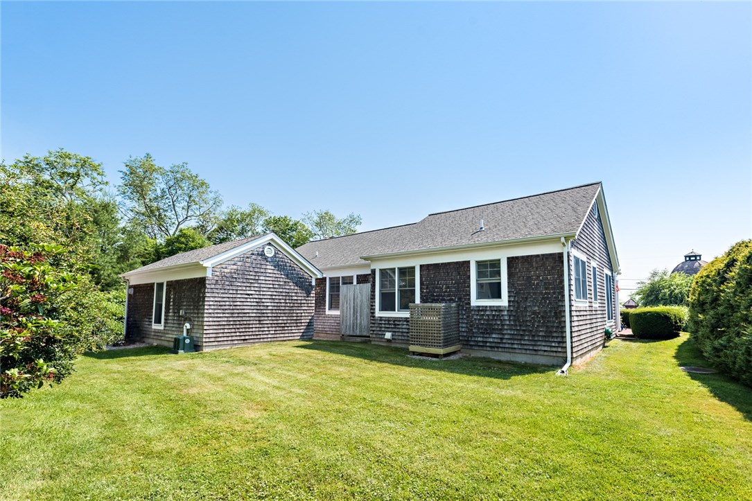 81 Rossini Road Westerly, RI 02891 - Photo 4 of 31