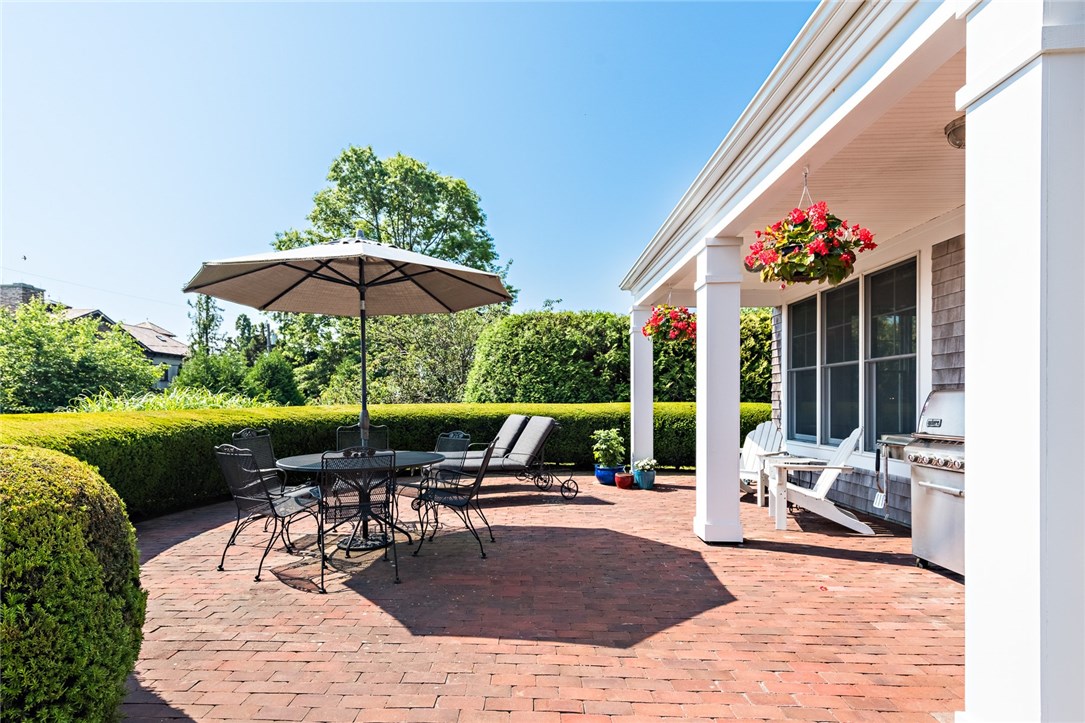 81 Rossini Road Westerly, RI 02891 - Photo 5 of 31