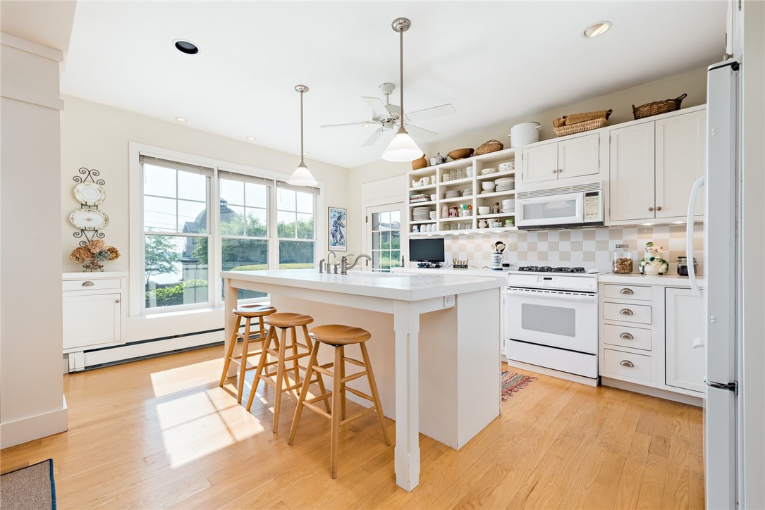 81 Rossini Road Westerly, RI 02891 - Photo 7 of 31