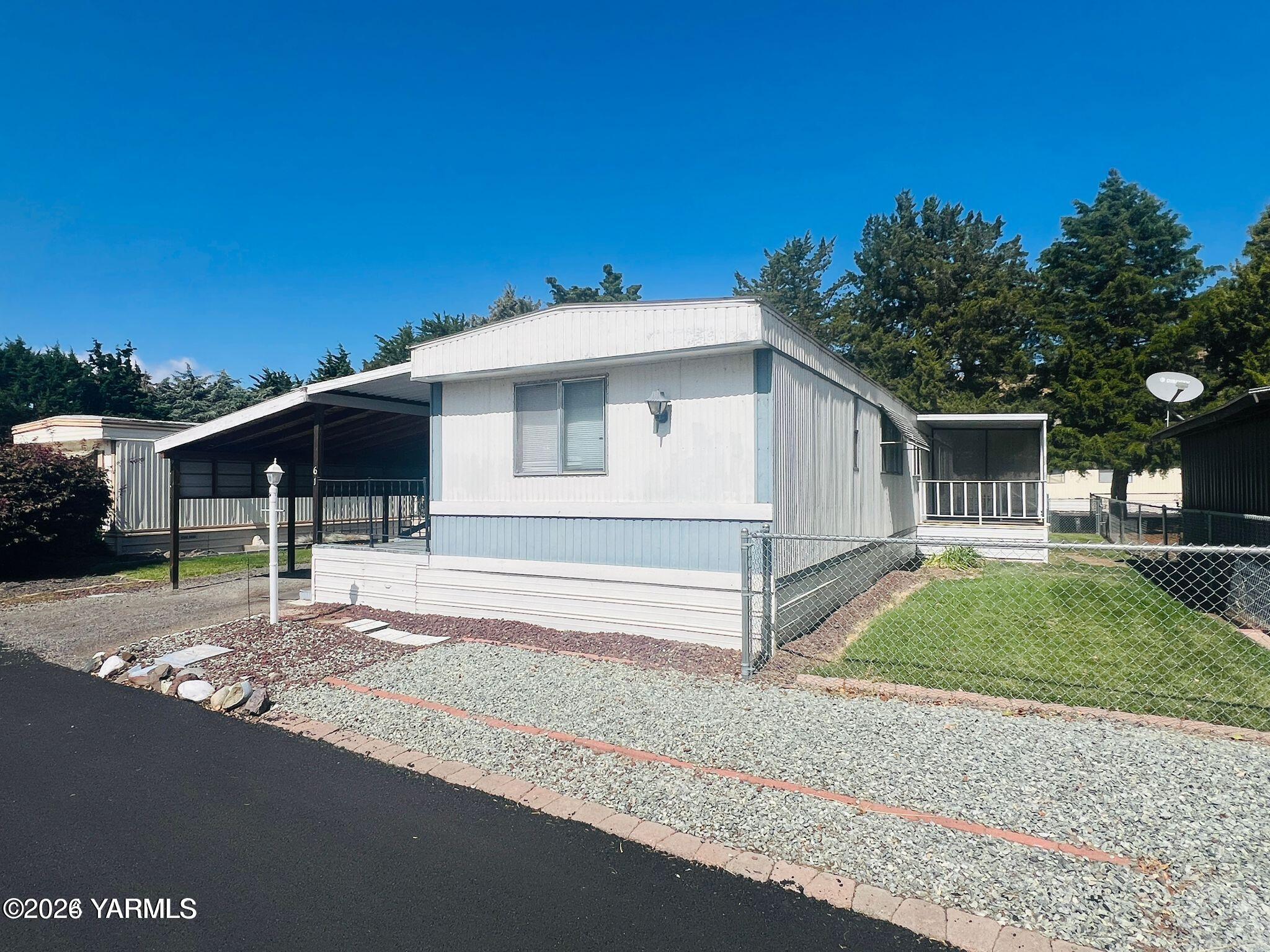 Unit #61 Unit Road, Unit 61 Yakima, WA 98901 - Photo 2 of 17 2205 Butterfield Rd 2