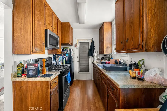 $1,550,000 | 2200 West Burbank Boulevard, Burbank, CA 91506