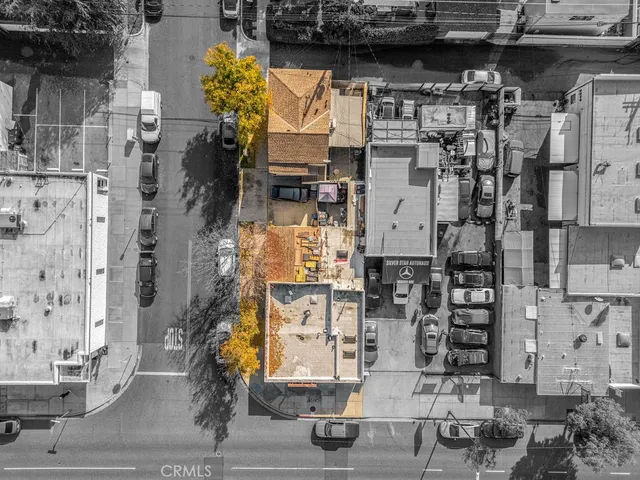 $1,550,000 | 2200 West Burbank Boulevard, Burbank, CA 91506