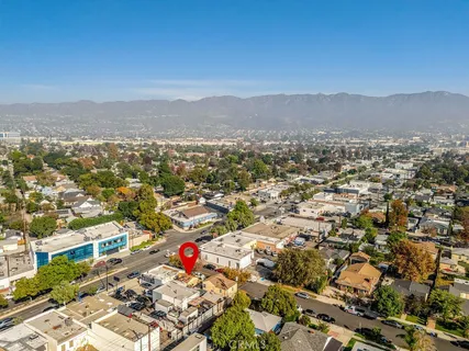 $1,550,000 | 2200 West Burbank Boulevard, Burbank, CA 91506