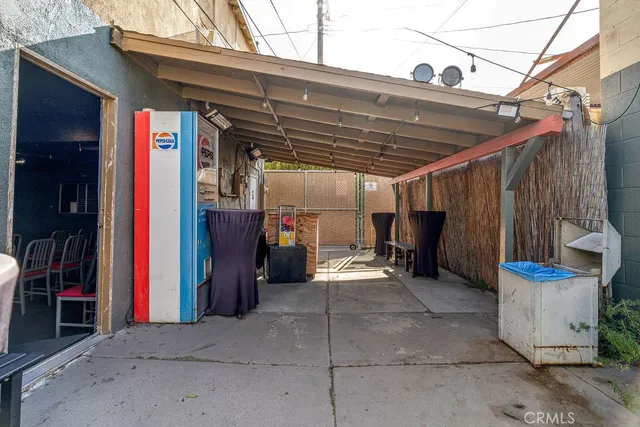 $1,550,000 | 2200 West Burbank Boulevard, Burbank, CA 91506
