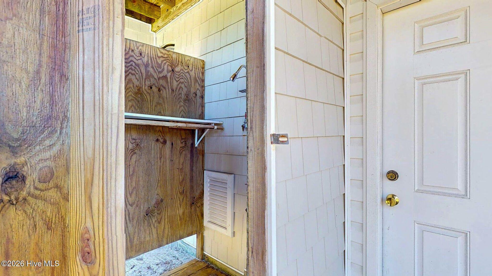 58 N Ridge Surf City, NC 28445 - Photo 36 of 50 Outdoor shower