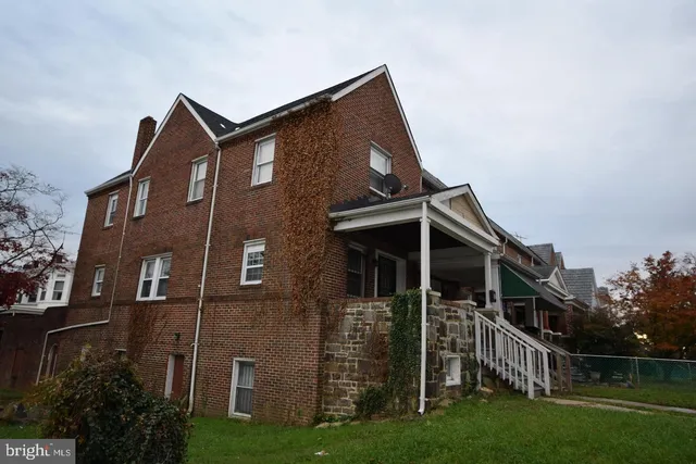 $1,990 | 537 Wildwood Parkway, Baltimore, MD 21229