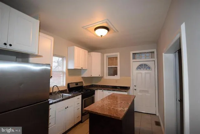 $1,990 | 537 Wildwood Parkway, Baltimore, MD 21229