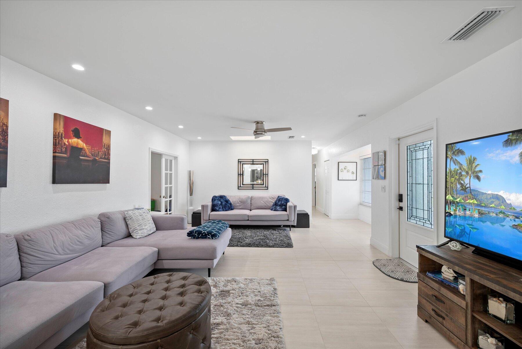 124 Oregon Lane Boca Raton, FL 33487 - Photo 7 of 25 13-DSC_5196