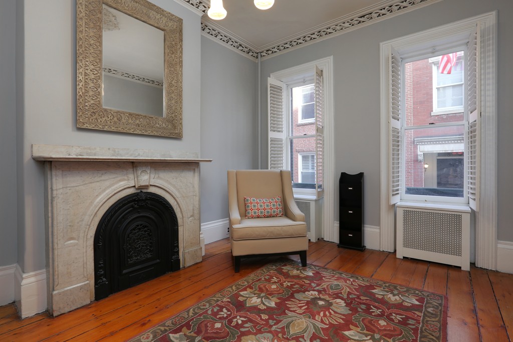 8 Cedar Street Boston, MA 02129 - Photo 5 of 10