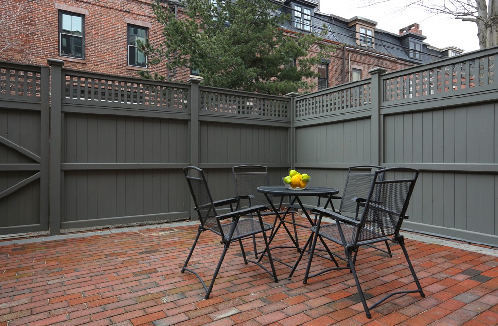 8 Cedar Street Boston, MA 02129 - Photo 9 of 10