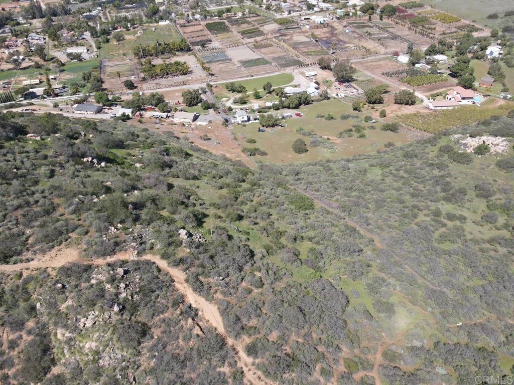 0 Oak Creek Road El Cajon, CA 92021 - Photo 17 of 32 a view of a yard