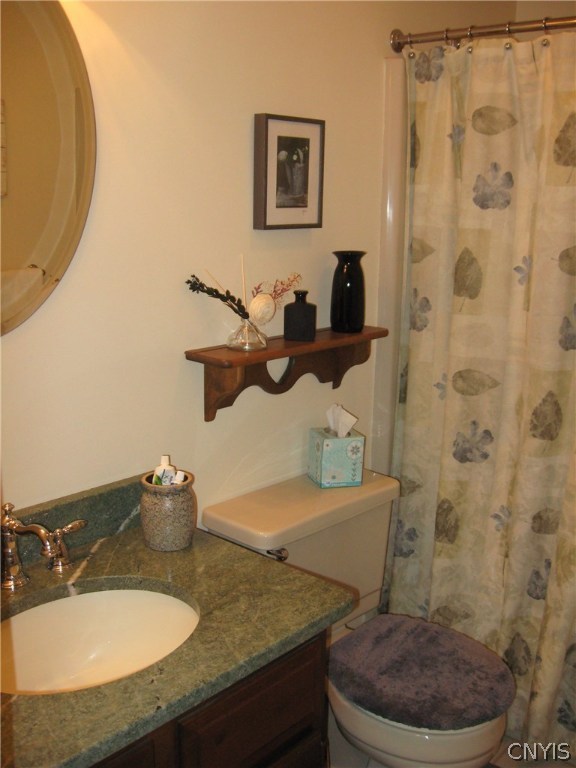 7989 Northwood Drive Rome, NY 13440 - Photo 22 of 30 Hall full bath