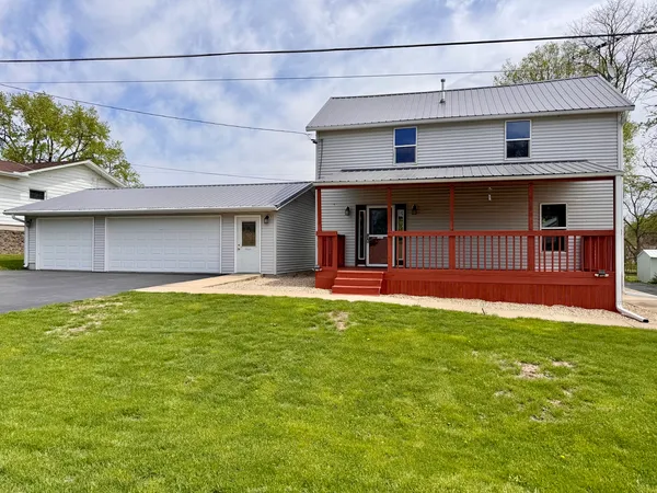 $199,900 | 208 Hand Avenue, Dixon, IL 61021