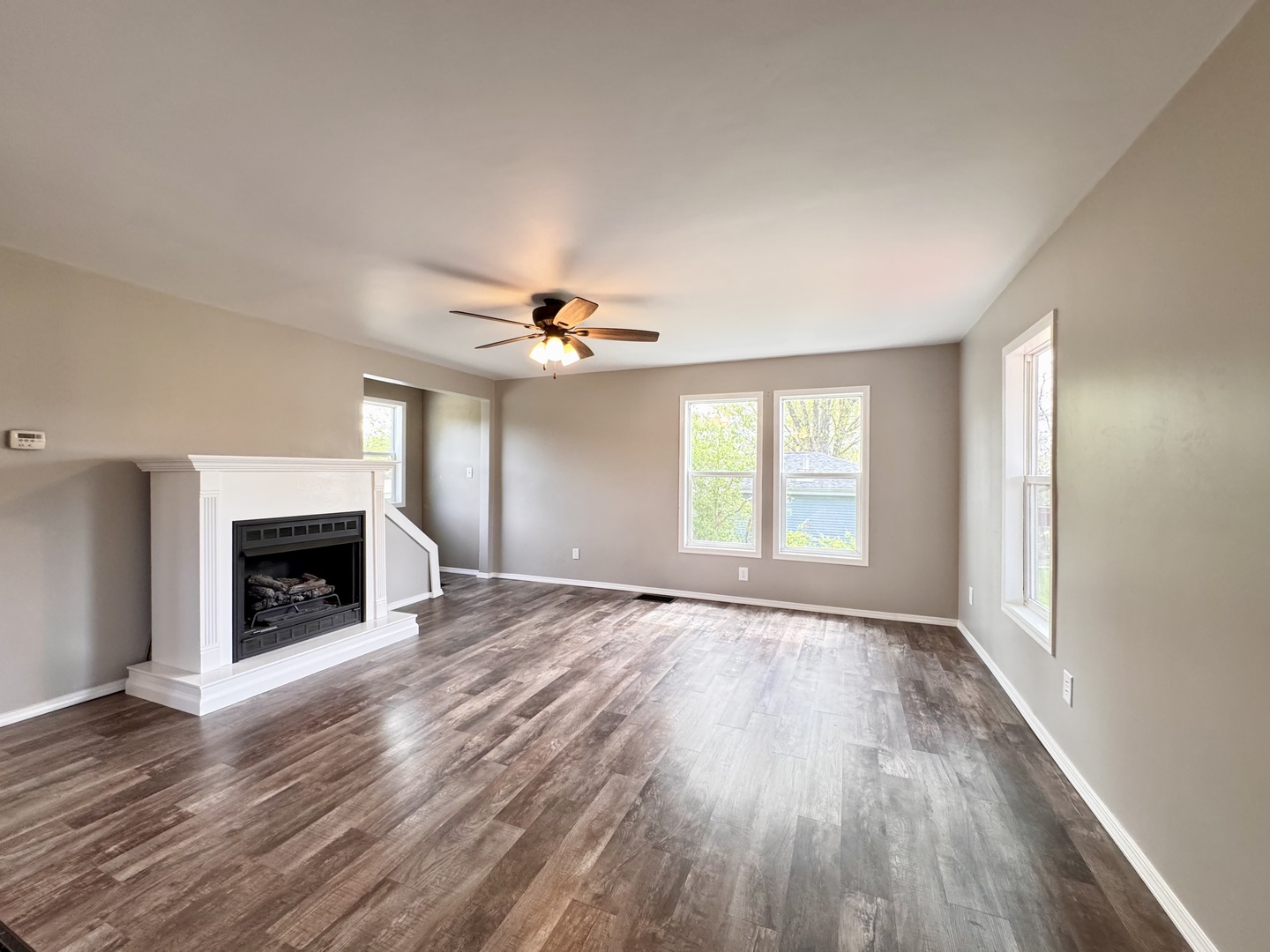 208 Hand Avenue Dixon, IL 61021 - Photo 5 of 17