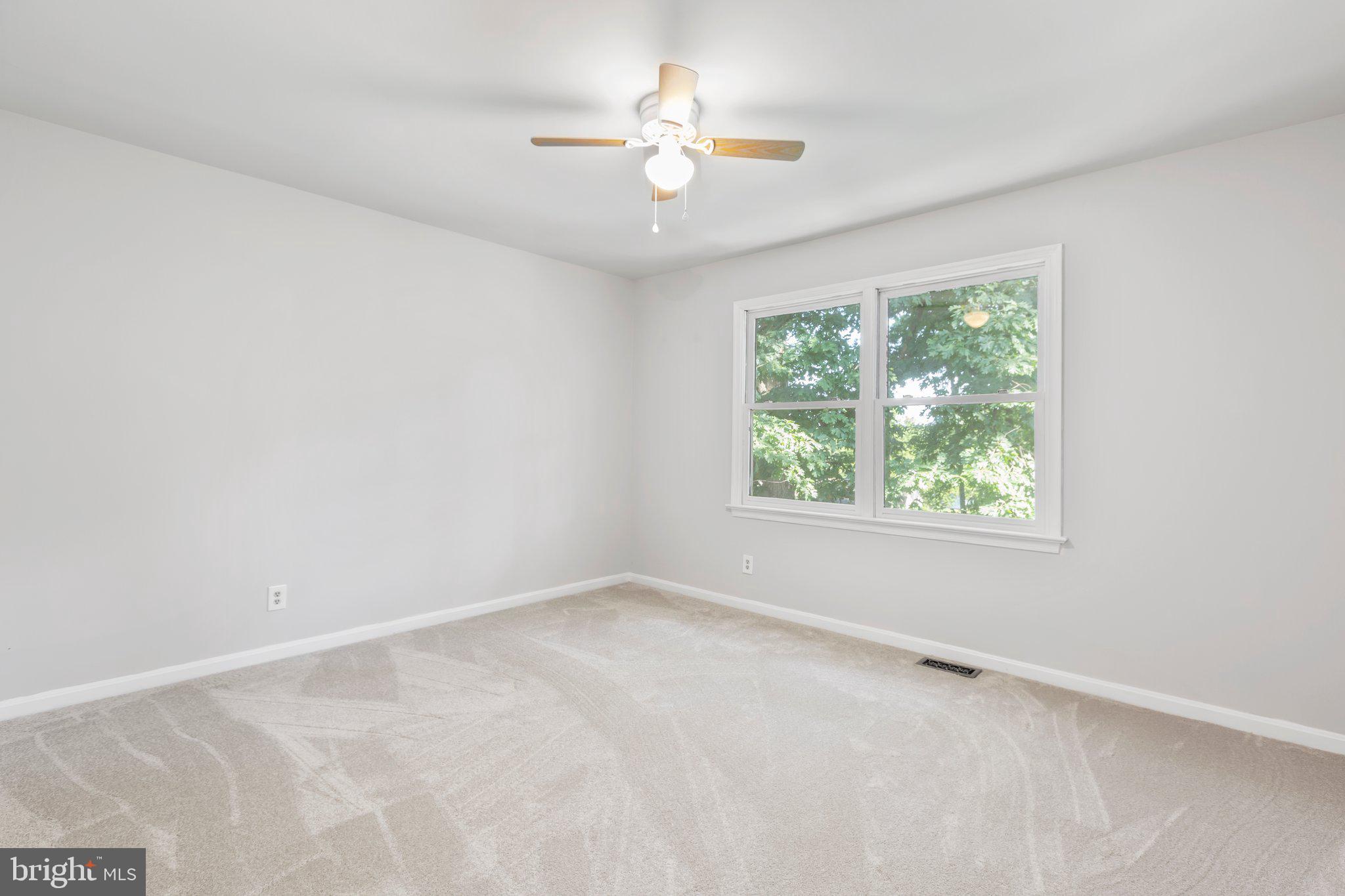 235 Choptank Road Stafford, VA 22556 - Photo 22 of 46 Second bedroom freshly painted/ new carpet